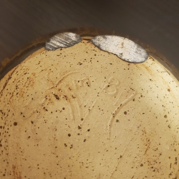 Vintage POTTERY Bowl Stoneware Round Brown Serving Bowl Signed. - Picture 6 of 11